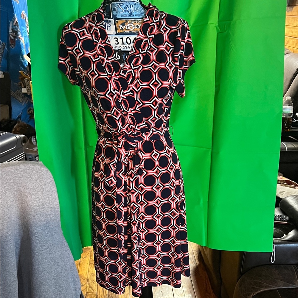 Liz Claiborne Black and Red Patterned Midi Dress